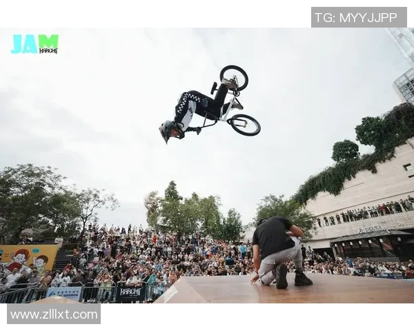 实时新闻上海滑板队在极限运动世界杯积分榜上以51分稳居第一名